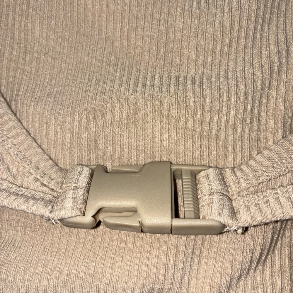 Cider Beige Ribbed Crop Top - Picture 3 of 4